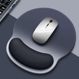 Ergonomic mouse pad